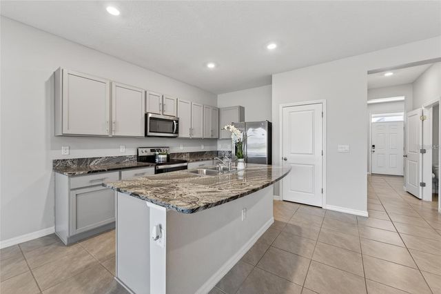 188 MANGROVE SHADE CIRCLE, Apollo Beach, FL 33572