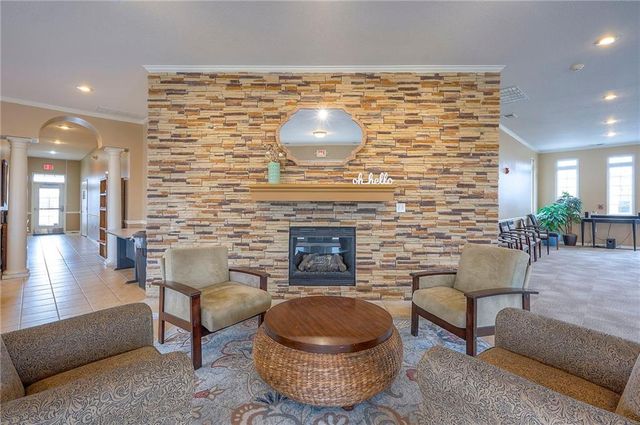 11751 S Roundtree Street 102, Olathe, KS 66061