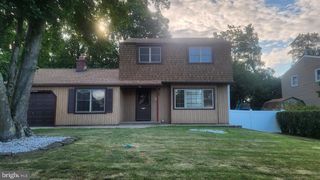 6 CEDAR CREEK DR, Clementon, NJ 08021