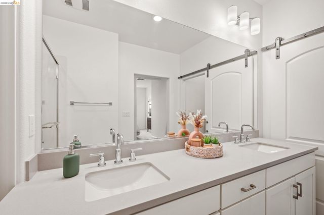 2875 Tradewind Dr, Alameda, CA 94501