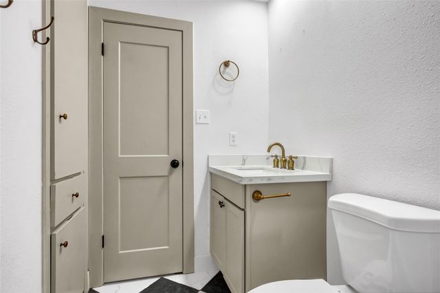 10115 Kirkbluff Drive, Houston, TX 77089