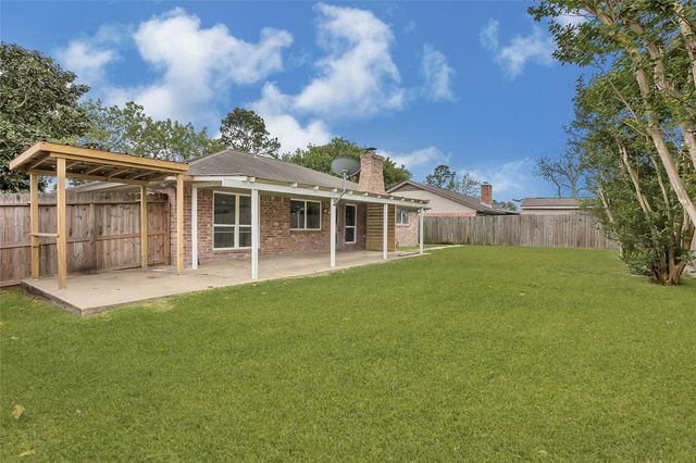 10115 Kirkbluff Drive, Houston, TX 77089