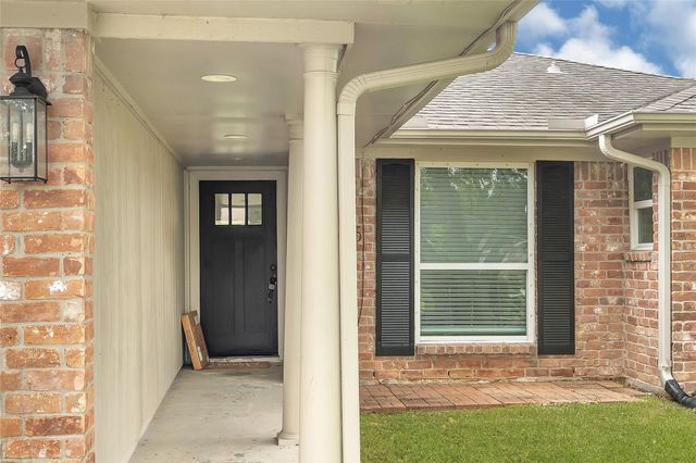 10115 Kirkbluff Drive, Houston, TX 77089