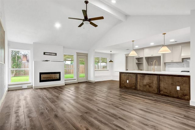 10115 Kirkbluff Drive, Houston, TX 77089