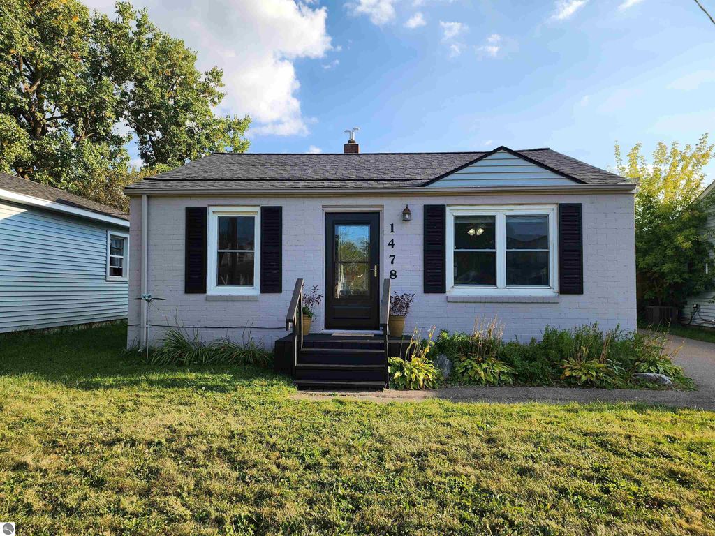 1478 Friel Street, Burton, MI 48529