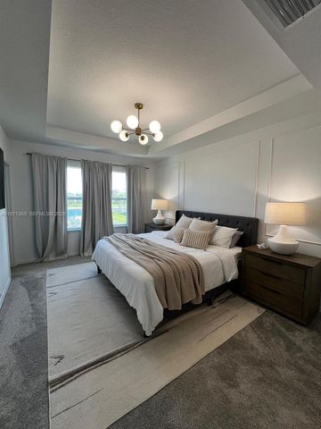 6140 Planta Ln 6140, Green Acres, FL 33415