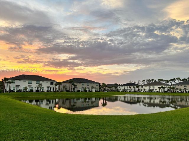 6140 Planta Ln 6140, Green Acres, FL 33415
