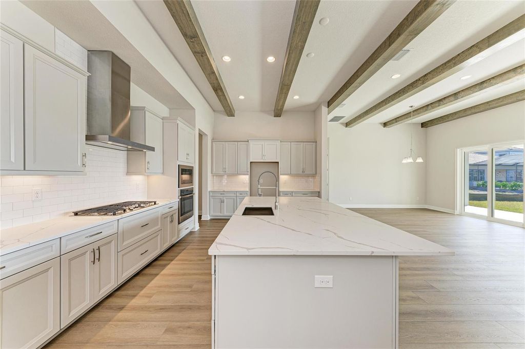 Image 12 of property listing at 10307 ASHAWAY DRIVE, Parrish, FL 34219