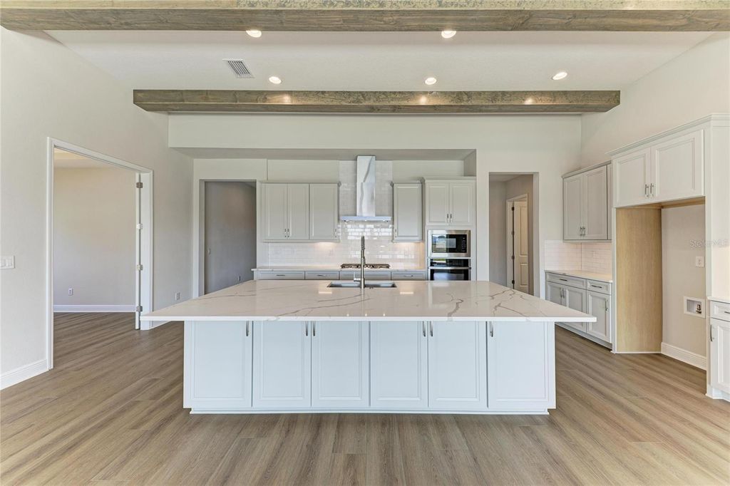 Image 13 of property listing at 10307 ASHAWAY DRIVE, Parrish, FL 34219