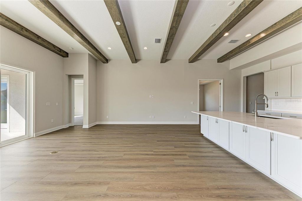 Image 17 of property listing at 10307 ASHAWAY DRIVE, Parrish, FL 34219