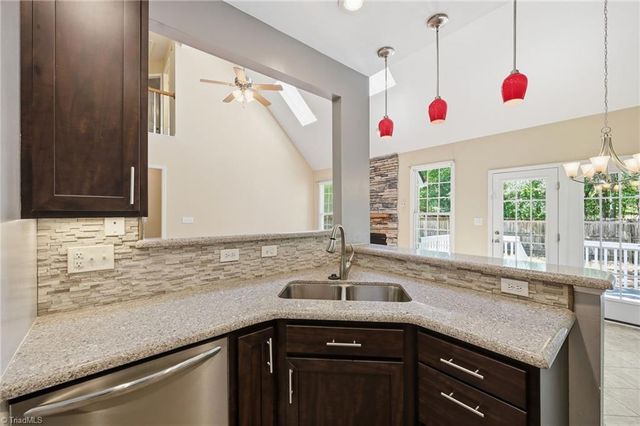 425 Turnberry Drive, Mebane, NC 27302