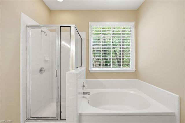 425 Turnberry Drive, Mebane, NC 27302