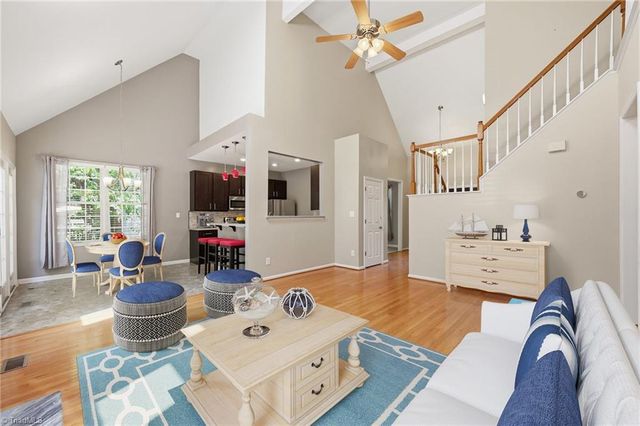 425 Turnberry Drive, Mebane, NC 27302