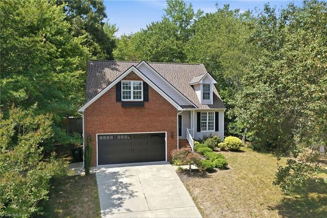 425 Turnberry Drive, Mebane, NC 27302