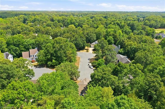 425 Turnberry Drive, Mebane, NC 27302