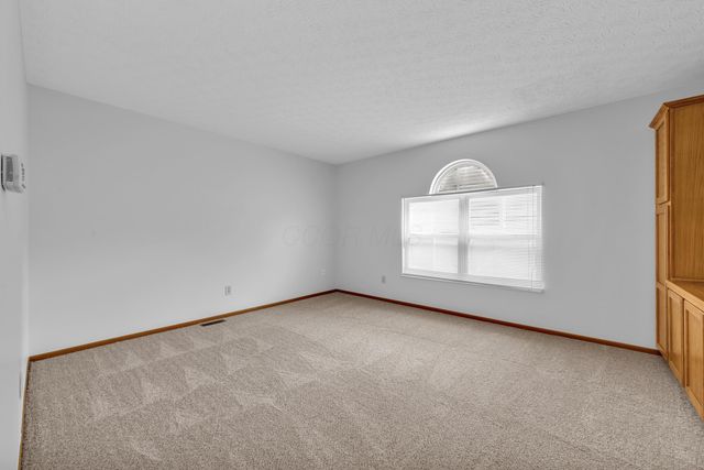 6212 Northbend Drive, Canal Winchester, OH 43110