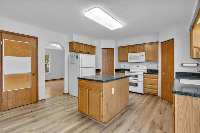6212 Northbend Drive, Canal Winchester, OH 43110