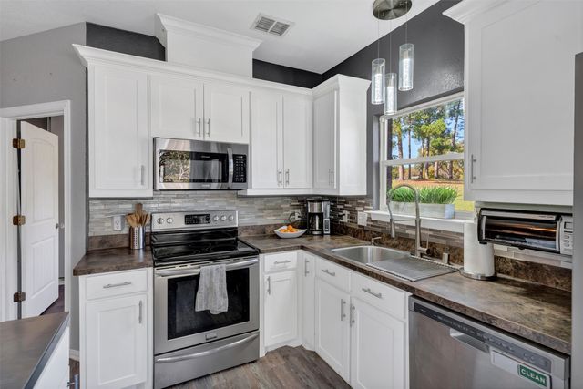 560 Jay Street, Shady Shores, TX 76208