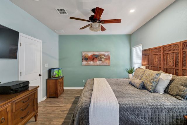 560 Jay Street, Shady Shores, TX 76208