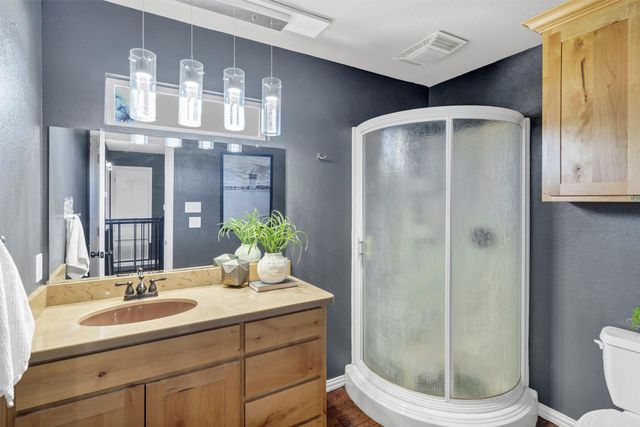 560 Jay Street, Shady Shores, TX 76208