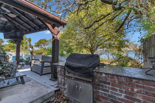 560 Jay Street, Shady Shores, TX 76208