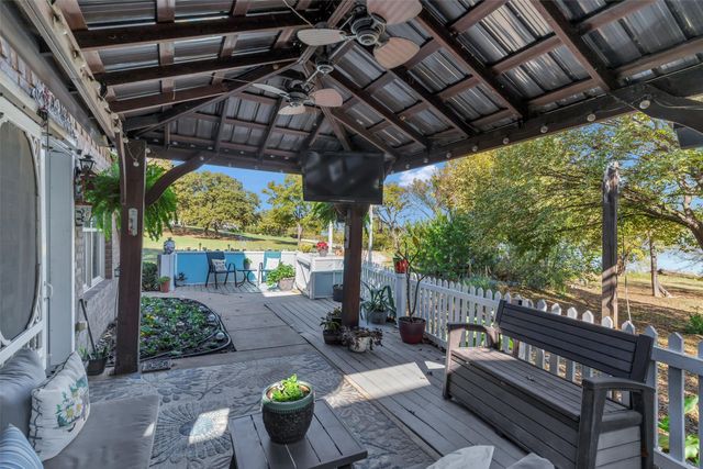 560 Jay Street, Shady Shores, TX 76208