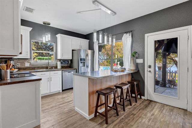 560 Jay Street, Shady Shores, TX 76208