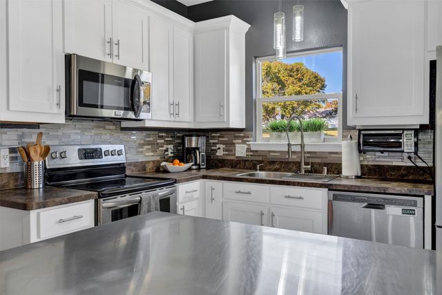 560 Jay Street, Shady Shores, TX 76208