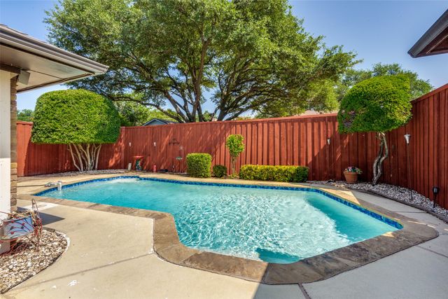 6527 Genstar Lane, Dallas, TX 75252