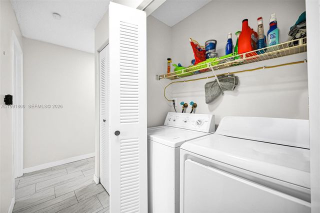 2934 NW 94th St, Miami, FL 33147