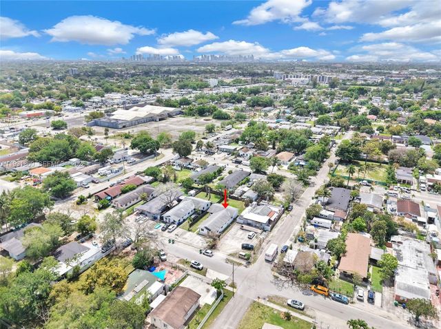 2934 NW 94th St, Miami, FL 33147