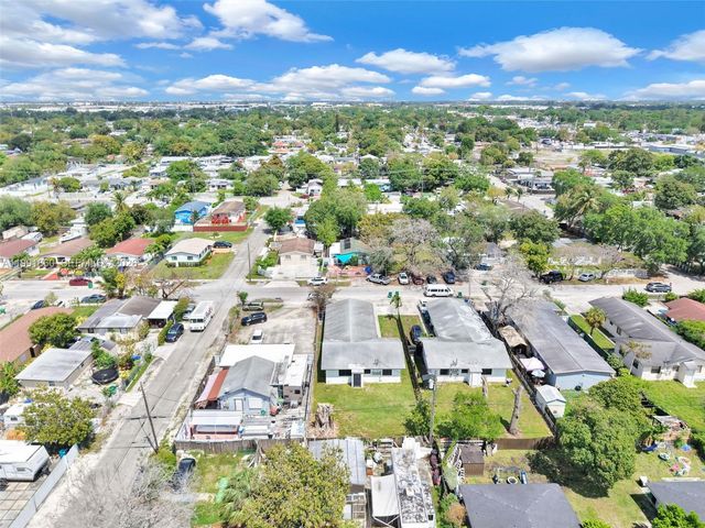 2934 NW 94th St, Miami, FL 33147