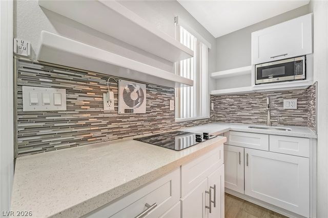 5149 Poncho Circle 4, Las Vegas, NV 89119