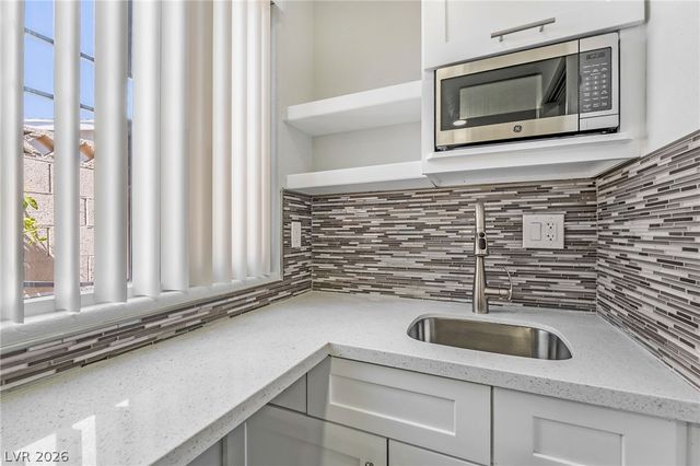 5149 Poncho Circle 4, Las Vegas, NV 89119