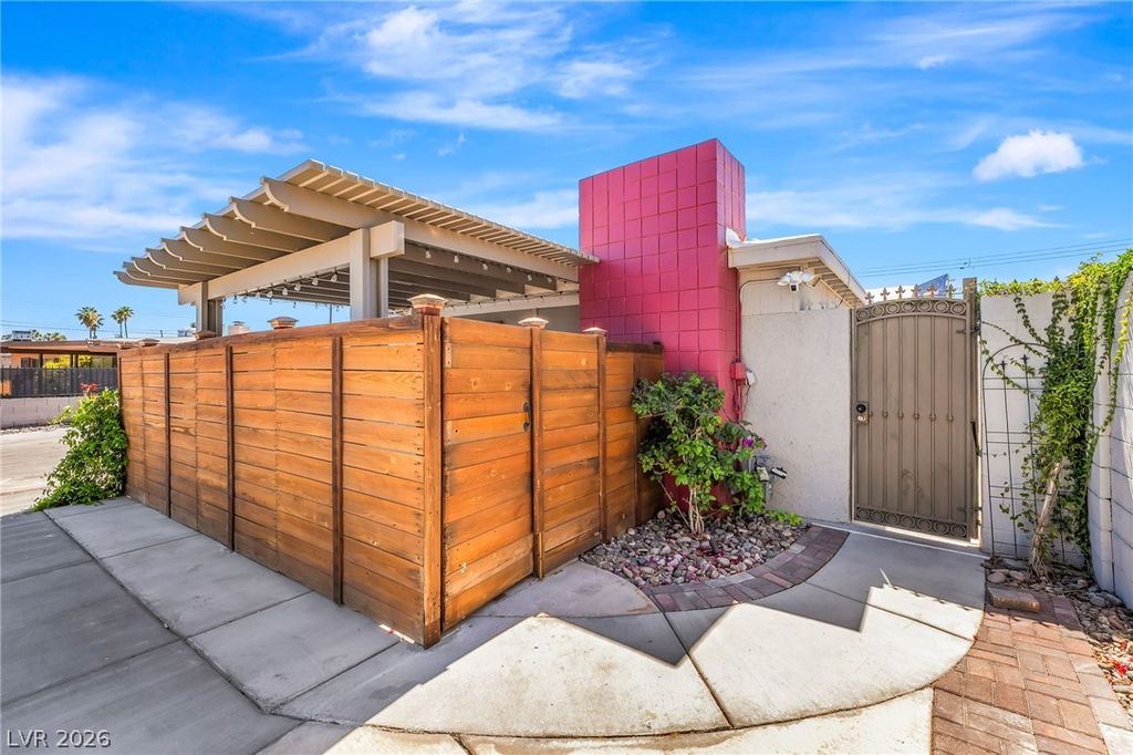 5149 Poncho Circle 4, Las Vegas, NV 89119