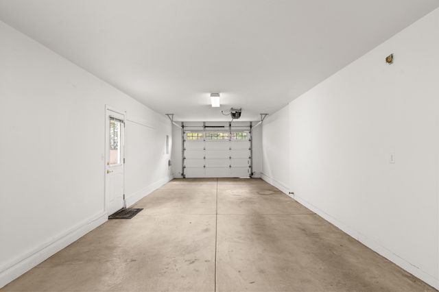 3535 S Village Drive, Medford, OR 97504