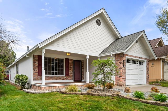 3535 S Village Drive, Medford, OR 97504