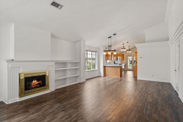 3535 S Village Drive, Medford, OR 97504