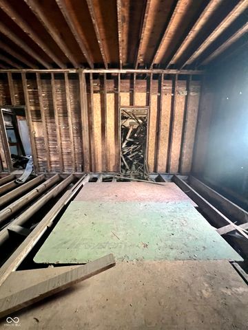 1310 E Saint Clair Street, Indianapolis, IN 46202