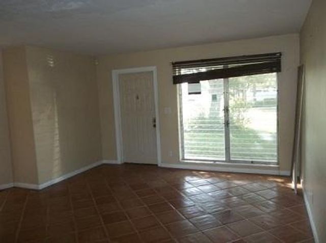 223 SE 14TH Place, Deerfield Beach, FL 33441
