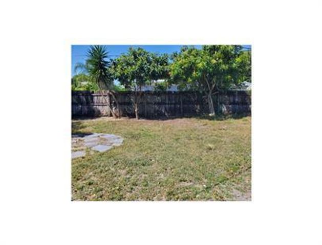 223 SE 14TH Place, Deerfield Beach, FL 33441