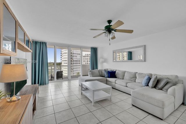 5601 Collins Ave 825, Miami Beach, FL 33140