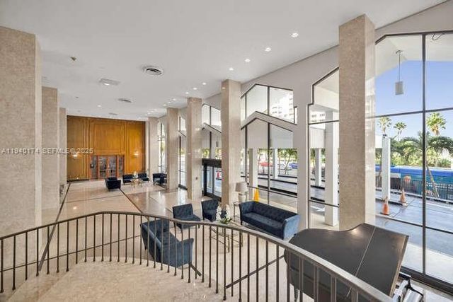 5601 Collins Ave 825, Miami Beach, FL 33140