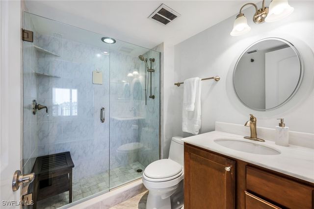 2750 Gulf Shore BLVD N 402, Naples, FL 34103