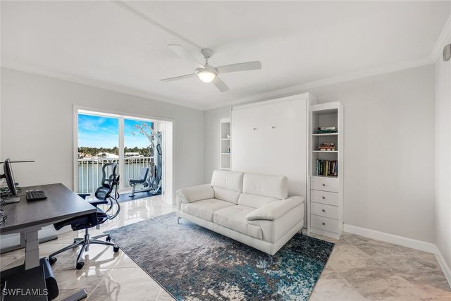 2750 Gulf Shore BLVD N 402, Naples, FL 34103