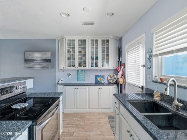 335 N Causeway Apt F24, New Smyrna Beach, FL 32169