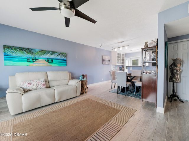 335 N Causeway Apt F24, New Smyrna Beach, FL 32169