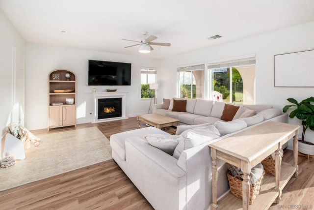 44297 Marcelina Court, Temecula, CA 92592