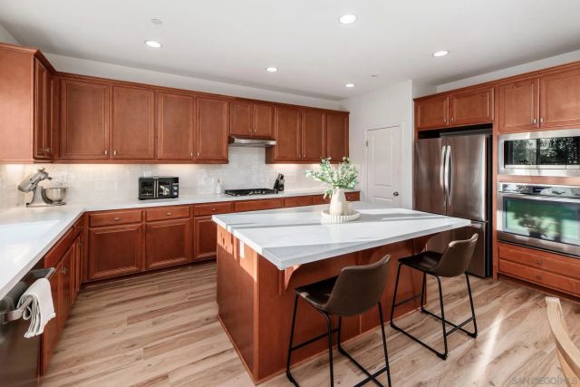 44297 Marcelina Court, Temecula, CA 92592