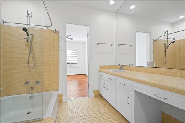 3521 Stillwood Lane W, Mobile, AL 36608